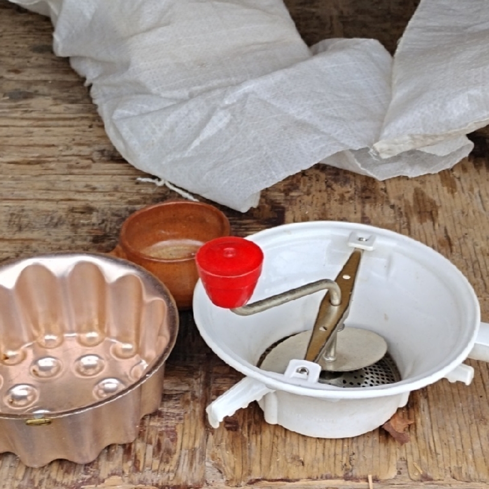 Vintage MoulimexSifter/Grinder&Bakean& Stone wear Mug